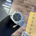 B. L’Architecturale – Octo Chronographe (Édition Sablée 904L)