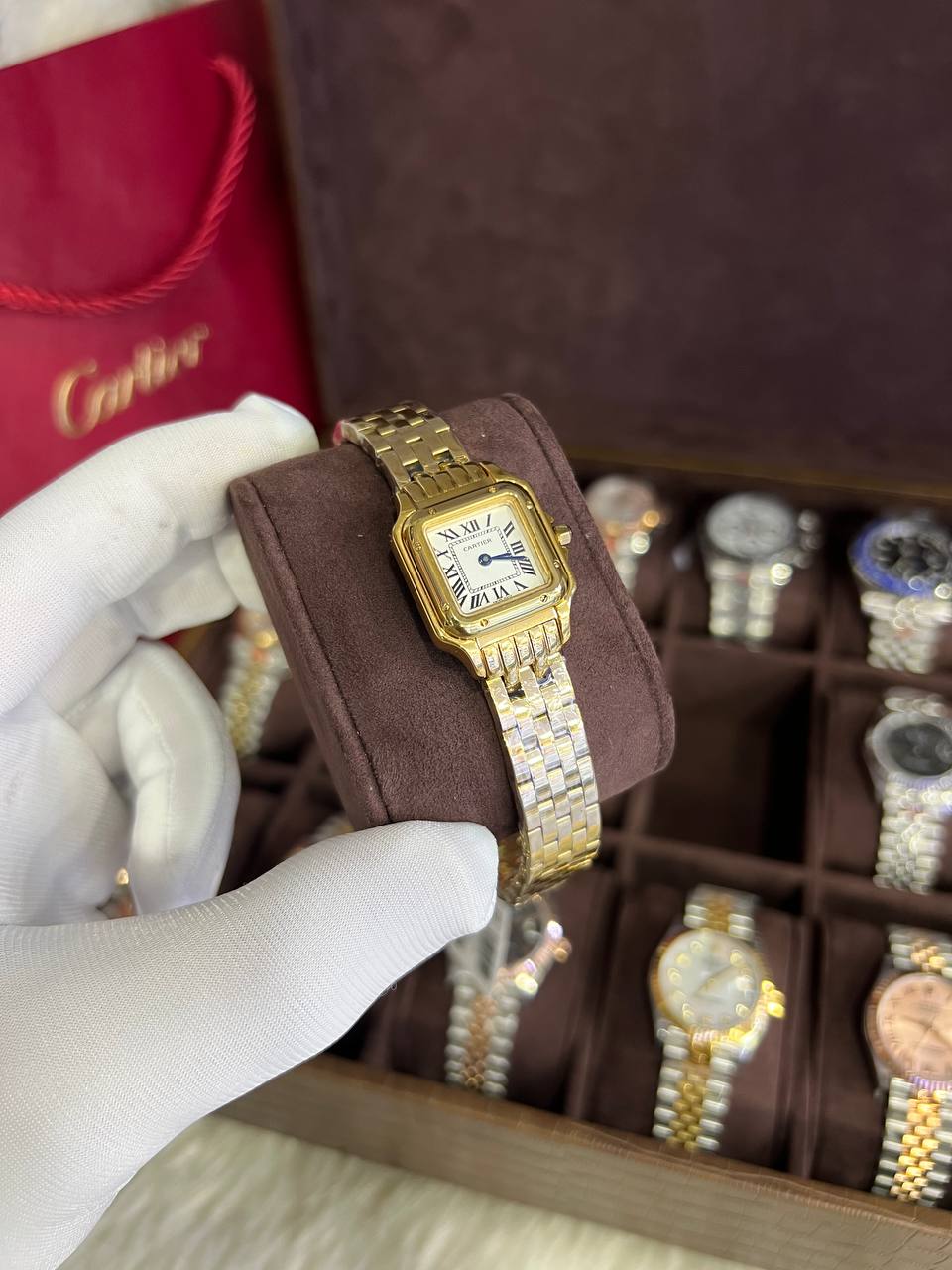 C. L’Icône Féminine – La Panthère de Prestige (Édition Joaillerie)