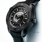O. Le Globe-Trotter – Worldtimer 600M (Édition Deep Black 904L)