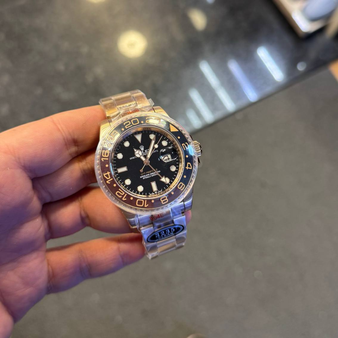 R. Le Voyageur – GMT-Master II (Édition Master Chrono 904L)