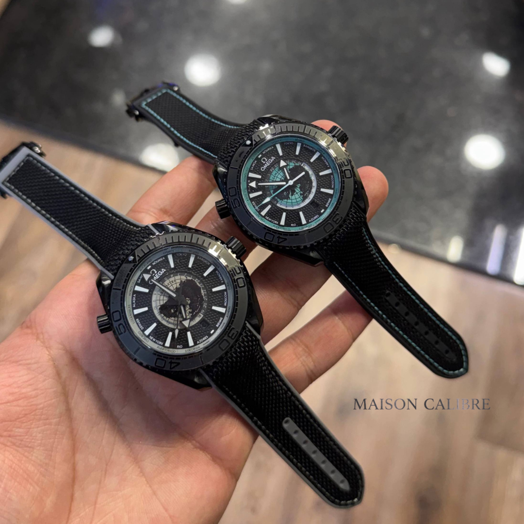 O. Le Globe-Trotter – Worldtimer 600M (Édition Deep Black 904L)
