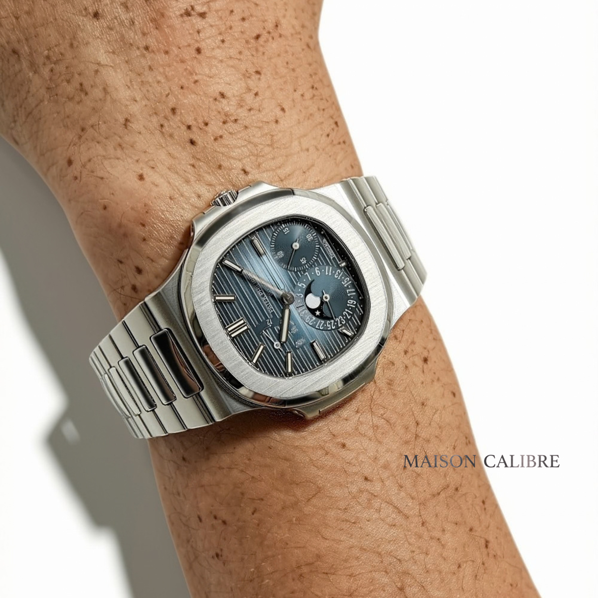 P.P L’Icône Céleste – Série Nautilus. Moonphase (Édition Super Swiss )